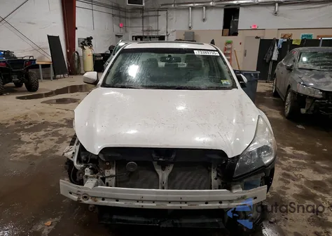 2013 Subaru Legacy 2.5I Limited z USA, uszkodzony, nr VIN 4S3BMBK64D3043089